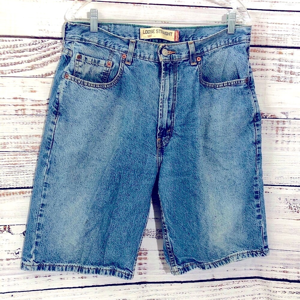 Levi’s Loose Straight Blue Denim Men's style 569 Shorts W34 100% cotton jorts